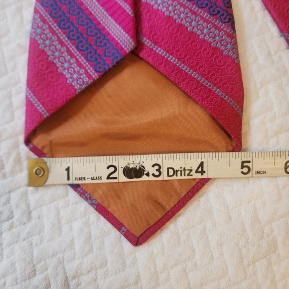 Yves Saint Laurent Paris Men's Pink Stripe Tie Vintage Wide Necktie - Picture 7 of 8